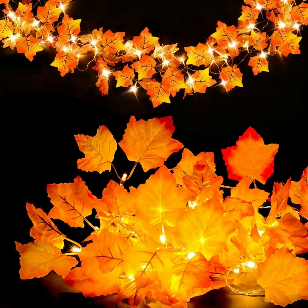 NIB - Maple Leaf String Lights